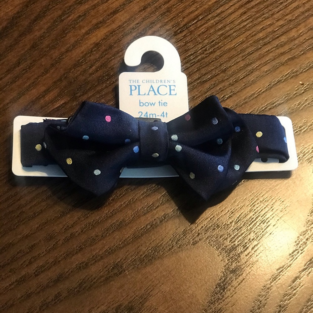 Spring bow tie